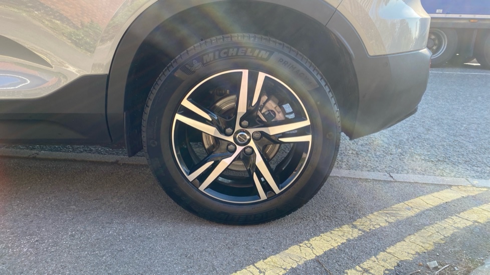 Used Volvo XC40 2023 for sale - 77959889: Photo 26