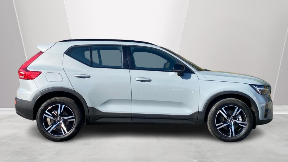 Used Volvo XC40 2023 for sale - 77959889: Photo 3