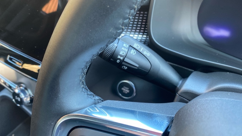 Used Volvo XC40 2023 for sale - 77959889: Photo 34