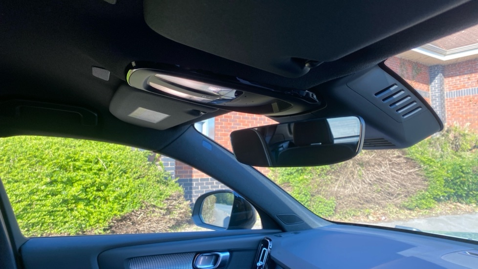 Used Volvo XC40 2023 for sale - 77959889: Photo 37