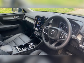 Used Volvo XC40 2022 for sale - 77960022: Photo