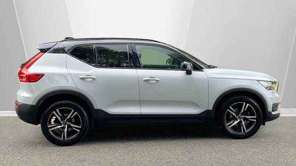 Used Volvo XC40 2020 for sale - 76229421: Photo 3