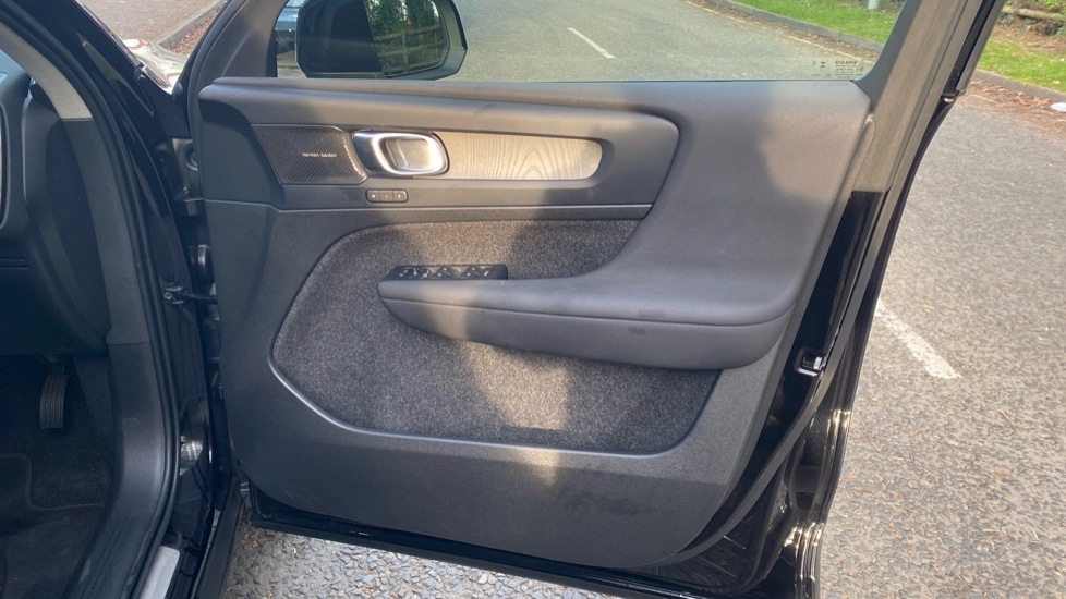 Used Volvo XC40 2023 for sale - 78094602: Photo 20