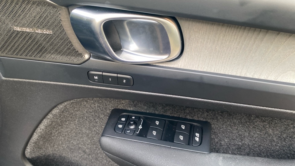 Used Volvo XC40 2023 for sale - 78094602: Photo 21