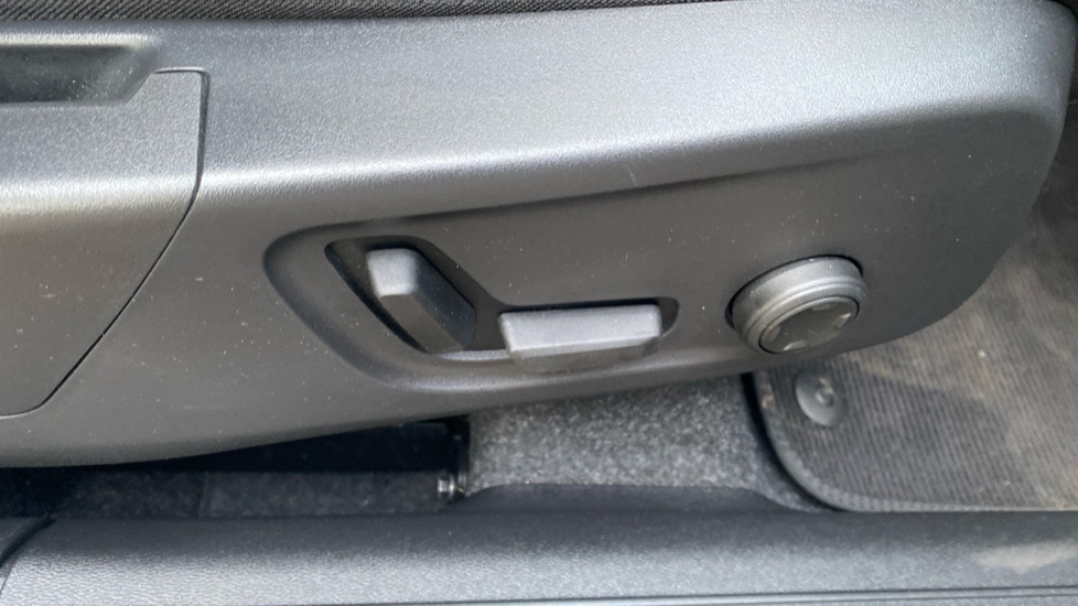 Used Volvo XC40 2023 for sale - 78094602: Photo 23