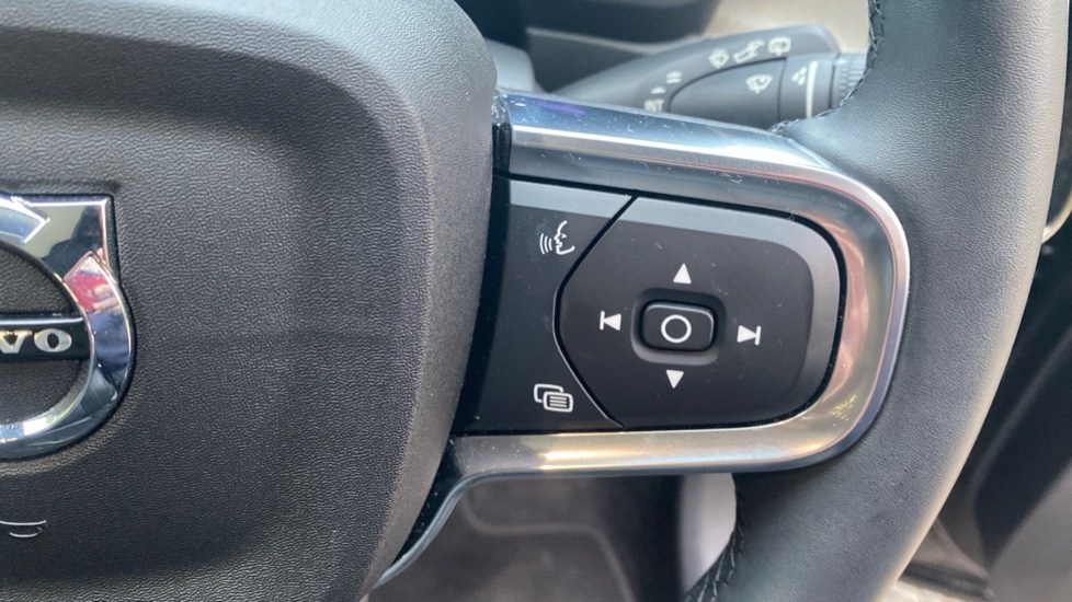 Used Volvo XC40 2023 for sale - 78094602: Photo 24