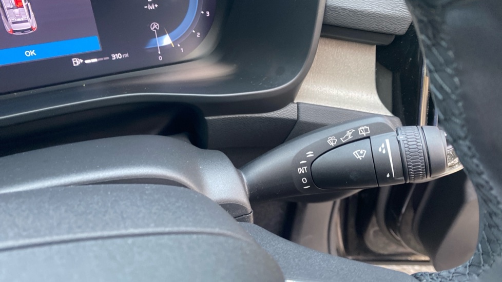 Used Volvo XC40 2023 for sale - 78094602: Photo 26