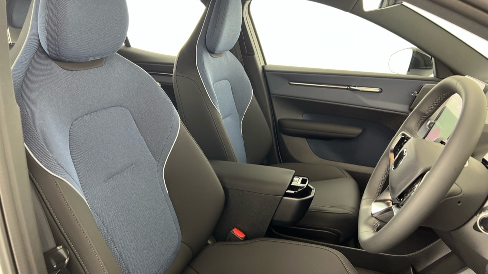 Used Volvo EX30 2025 for sale - 76140053: Photo 16
