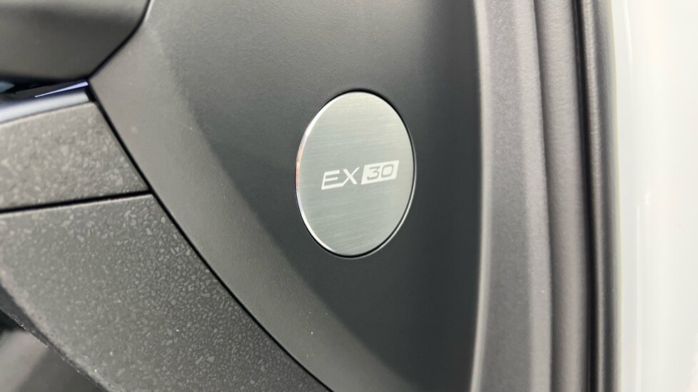 Used Volvo EX30 2025 for sale - 76140053: Photo 60