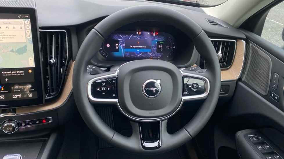 Used Volvo XC60 2025 for sale - 77205631: Photo 10