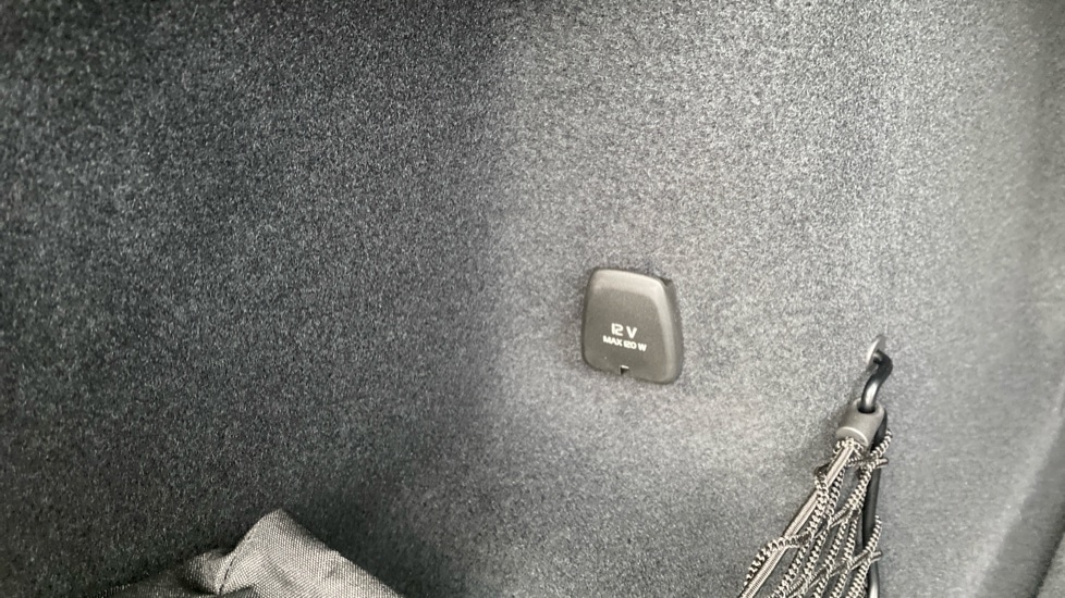 Used Volvo XC60 2025 for sale - 77205631: Photo 15