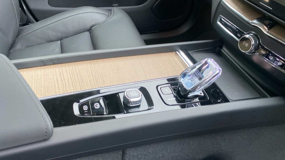 Used Volvo XC60 2025 for sale - 77205631: Photo 37