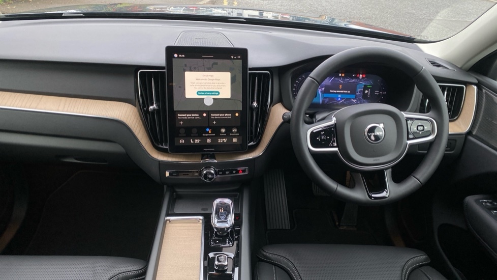 Used Volvo XC60 2025 for sale - 77205631: Photo 5