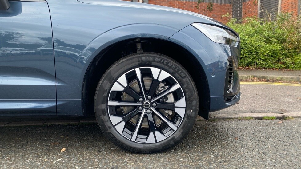 Used Volvo XC60 2025 for sale - 77205631: Photo 9