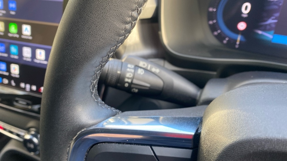 Used Volvo XC40 2022 for sale - 77099045: Photo 43