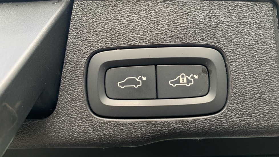 Used Volvo XC60 2021 for sale - 76523467: Photo 19