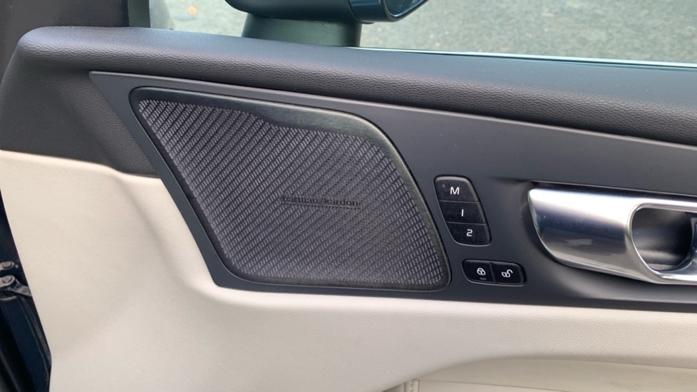 Used Volvo XC60 2021 for sale - 76523467: Photo 31