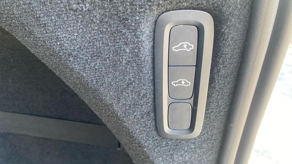 Used Volvo XC90 2025 for sale - 78128946: Photo 15