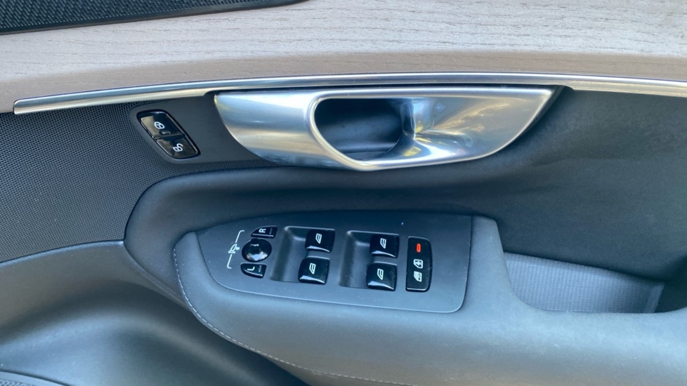 Used Volvo XC90 2025 for sale - 78128946: Photo 35