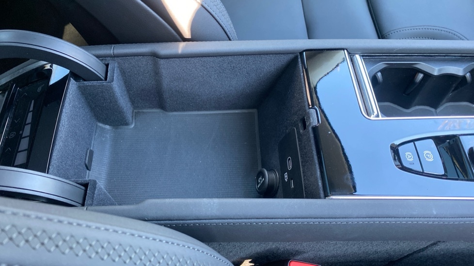 Used Volvo XC90 2025 for sale - 78128946: Photo 44