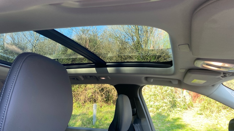 Used Volvo XC90 2025 for sale - 78128946: Photo 47