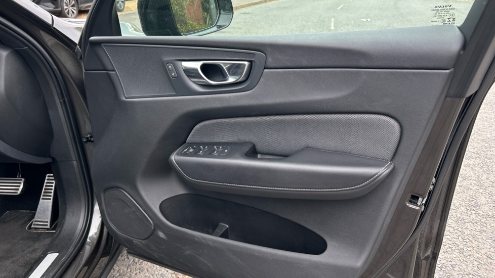 Used Volvo XC60 2021 for sale - 77018387: Photo 29