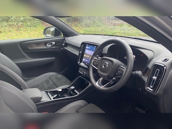 Used Volvo C40 2022 for sale - 77600353: Photo