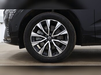 Used Volvo XC60 2023 for sale - 78066867: Photo