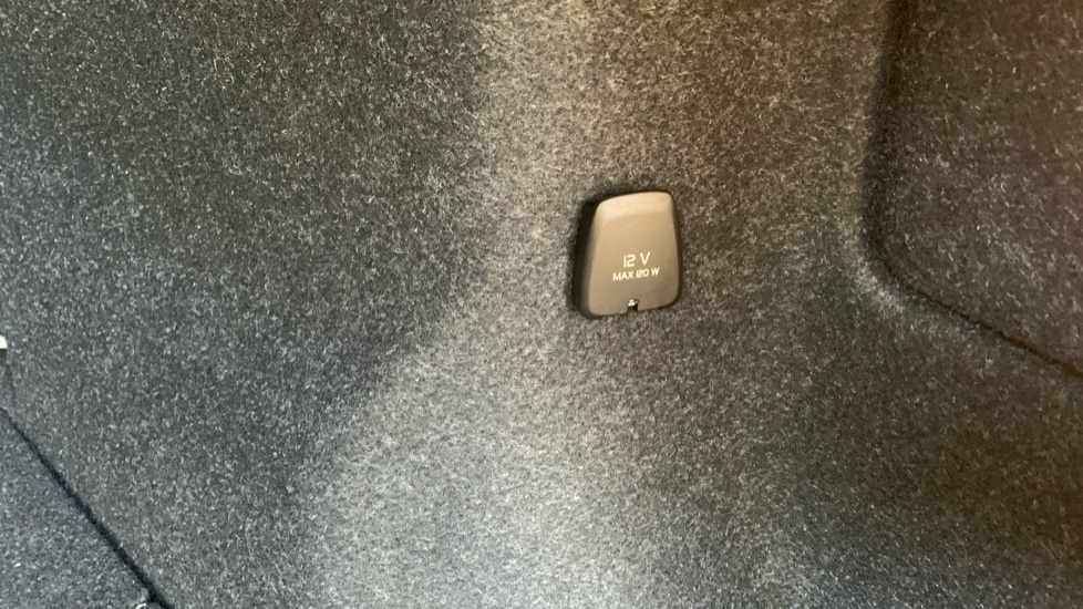 Used Volvo XC40 2024 for sale - 76593616: Photo 15