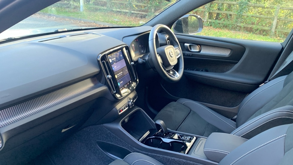 Used Volvo XC40 2024 for sale - 76593616: Photo 38