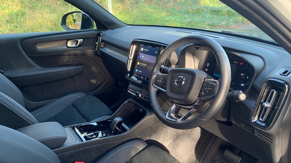 Used Volvo XC40 2024 for sale - 76593616: Photo 4