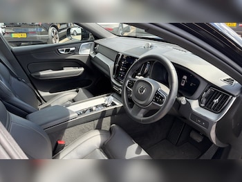 Used Volvo XC60 2025 for sale - 78849315: Photo