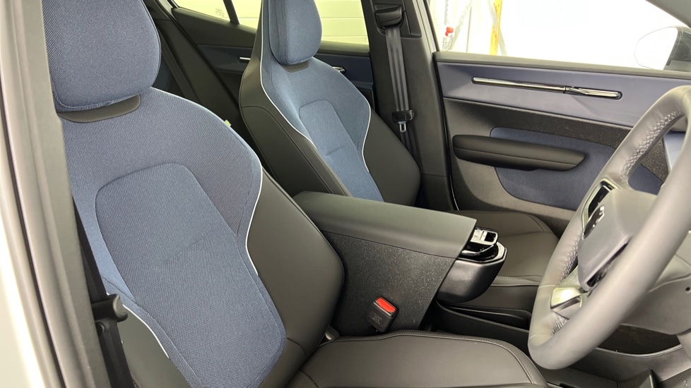 Used Volvo EX30 2024 for sale - 77942071: Photo 9