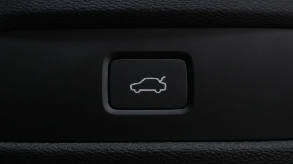 Used Volvo XC60 2022 for sale - 76519461: Photo 30