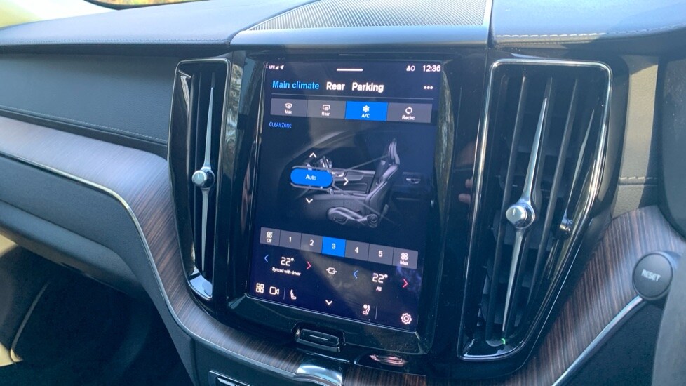 Used Volvo XC60 2022 for sale - 76519461: Photo 50