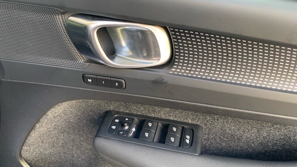 Used Volvo XC40 2024 for sale - 75966907: Photo 19