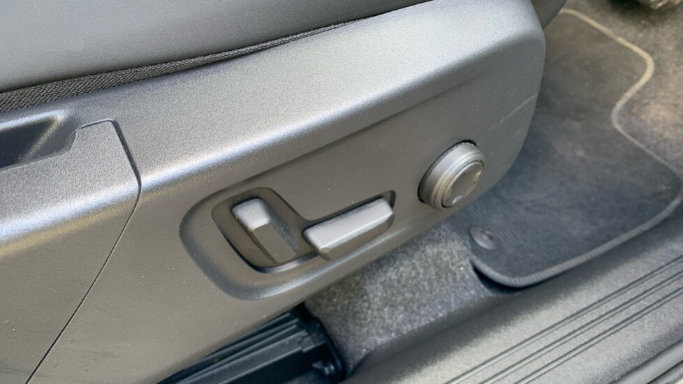 Used Volvo XC40 2024 for sale - 75966907: Photo 20