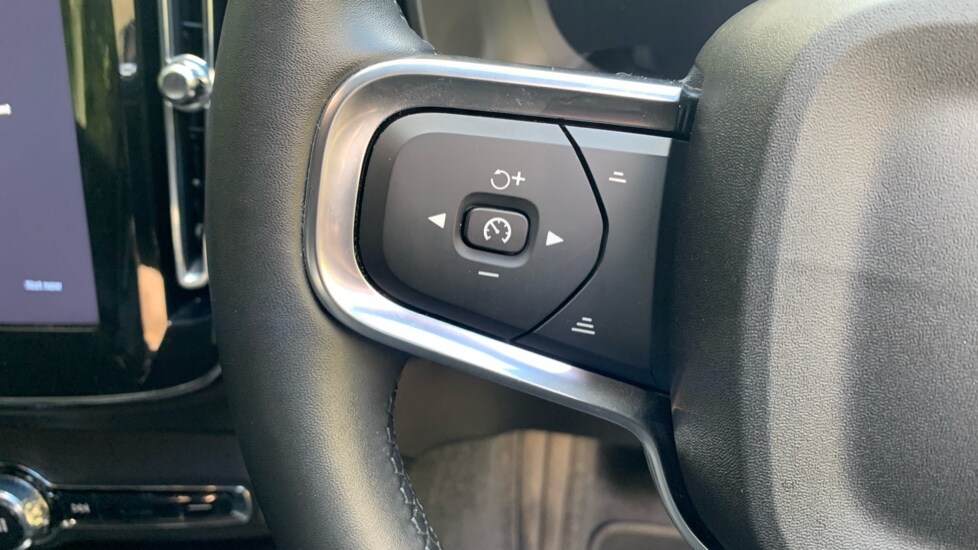 Used Volvo XC40 2024 for sale - 75966907: Photo 21