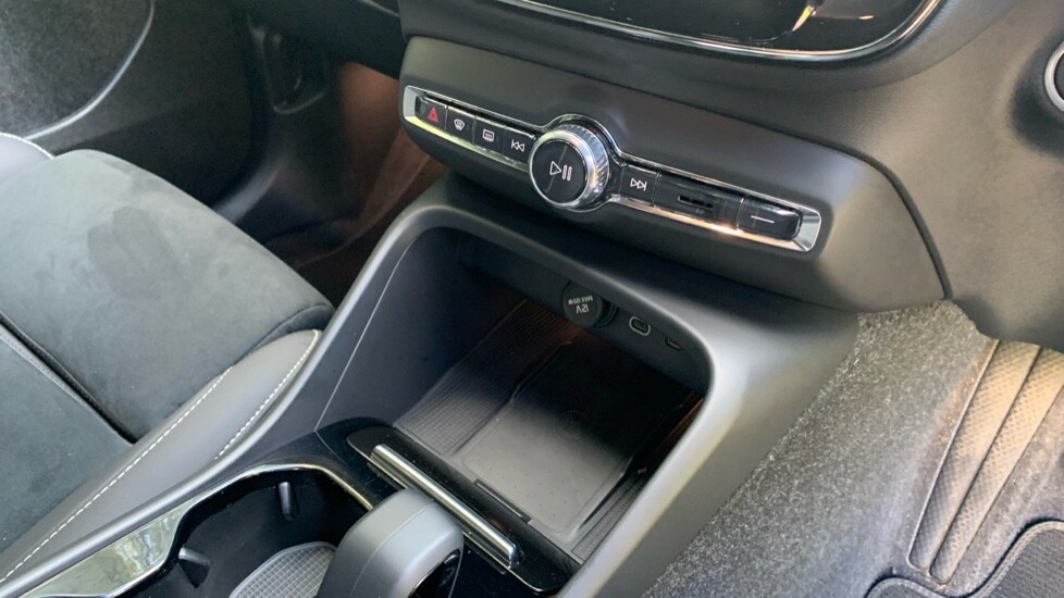 Used Volvo XC40 2024 for sale - 75966907: Photo 24