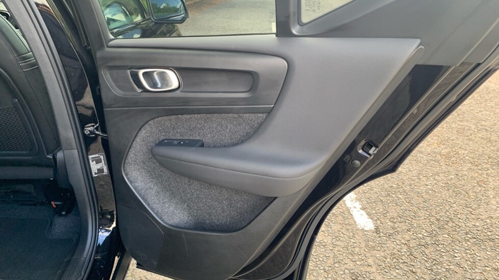 Used Volvo XC40 2024 for sale - 75966907: Photo 28