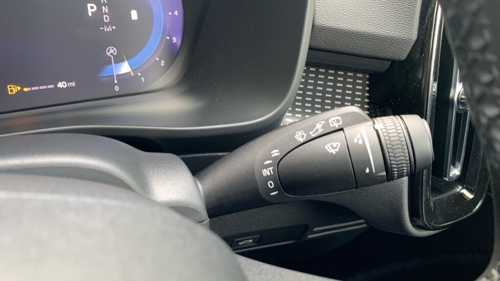 Used Volvo XC40 2024 for sale - 75966907: Photo 37