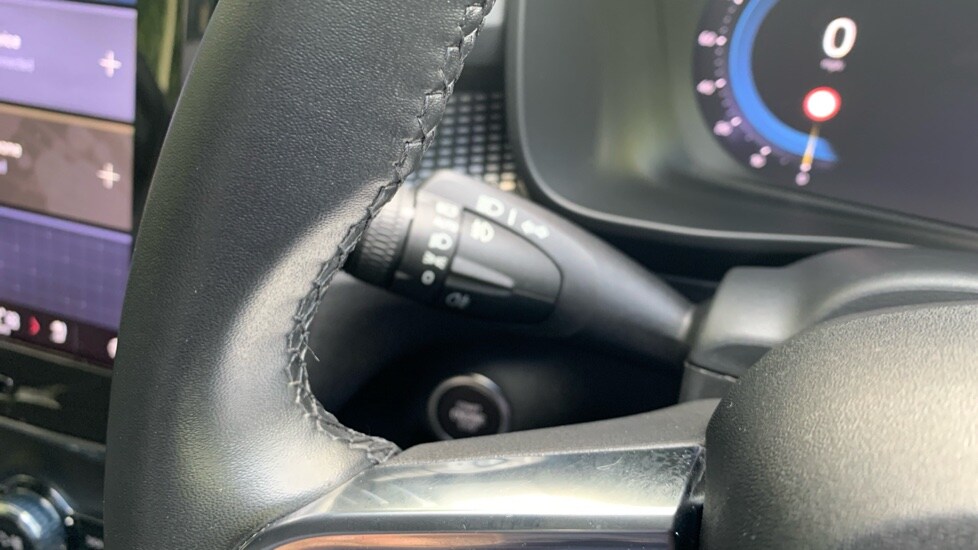 Used Volvo XC40 2024 for sale - 75966907: Photo 38