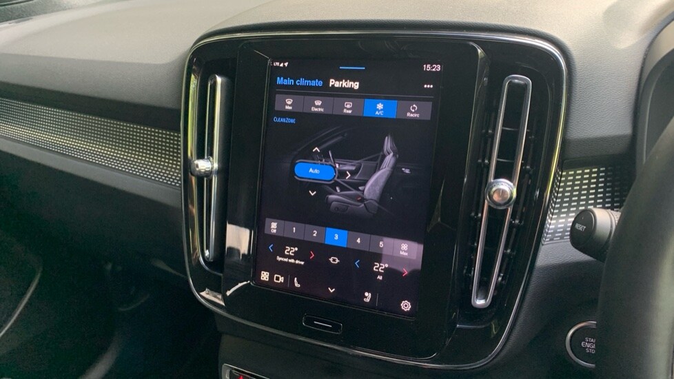 Used Volvo XC40 2024 for sale - 75966907: Photo 40