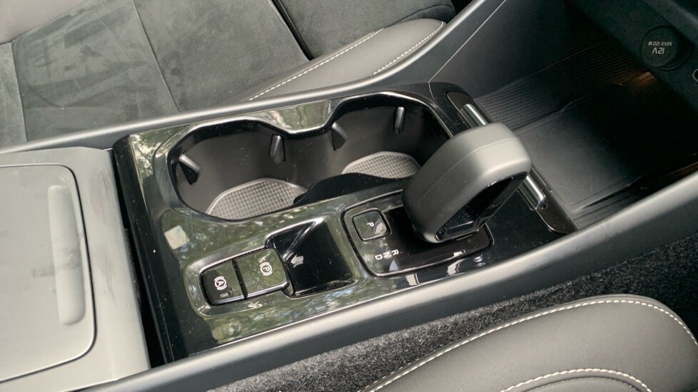 Used Volvo XC40 2024 for sale - 75966907: Photo 44