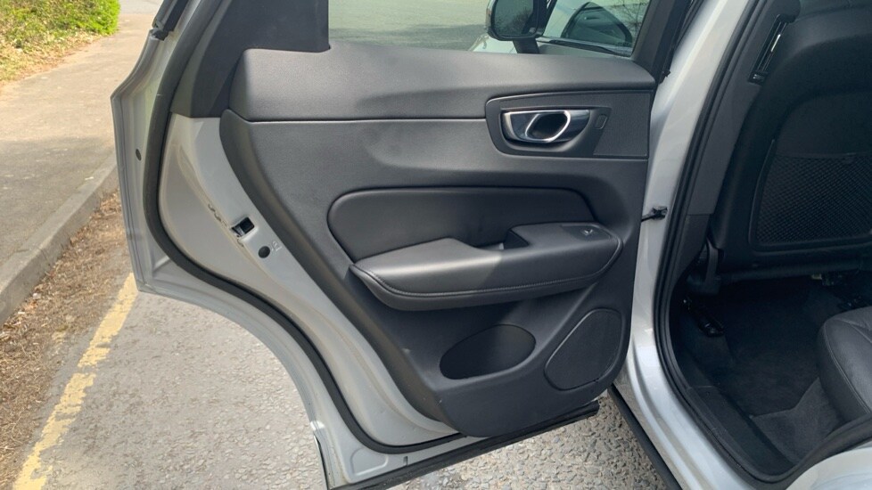 Used Volvo XC60 2024 for sale - 76154678: Photo 30