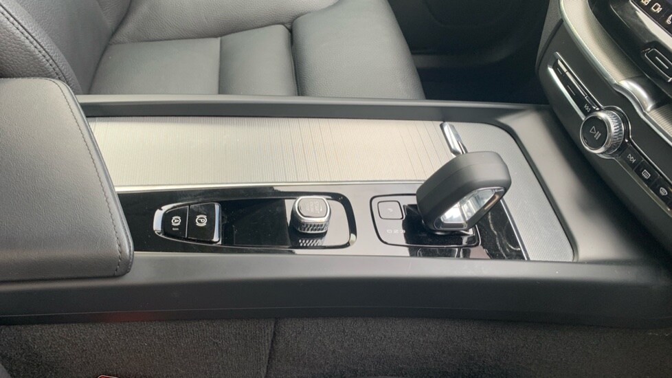 Used Volvo XC60 2024 for sale - 76154678: Photo 41