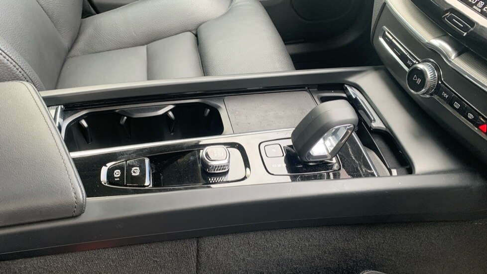 Used Volvo XC60 2024 for sale - 76154678: Photo 42