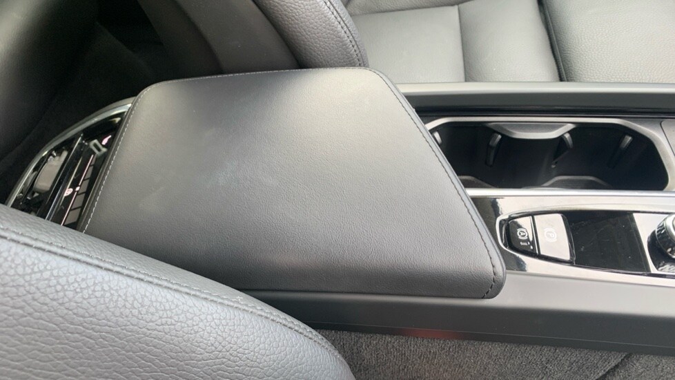 Used Volvo XC60 2024 for sale - 76154678: Photo 43