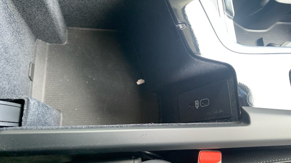 Used Volvo XC60 2024 for sale - 76154678: Photo 45