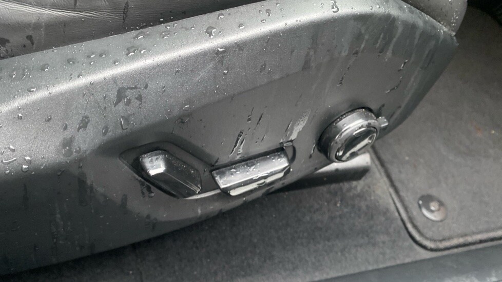 Used Volvo XC60 2025 for sale - 77995062: Photo 36